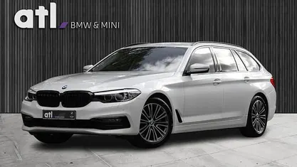 Wit Gebruikt 2020 BMW 530 Executive Stationwagen | € 36.950 (Goede deal)