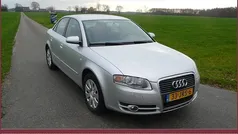 Grijs (metallic) Gebruikt 2005 Audi A4 Design Sedan | € 2.925 (Eerlijke prijs)