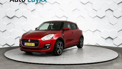 Rood Gebruikt 2018 Suzuki Swift Hatchback | € 13.940 (Eerlijke prijs)