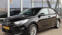 Zwart Gebruikt 2022 Kia Rio Hatchback | € 16.335 (Eerlijke prijs)