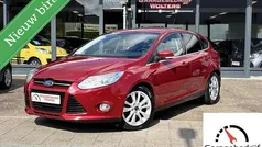 Rood Gebruikt 2011 Ford Focus Titanium Hatchback | € 8.450 (Eerlijke prijs)