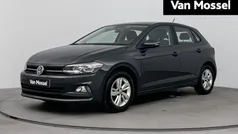 Grijs Gebruikt 2020 VW Polo Comfortline Hatchback | € 16.400 (Eerlijke prijs)
