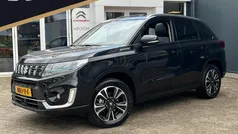 Gebruikt 2023 Suzuki Vitara Style SUV | € 29.400 (Eerlijke prijs)