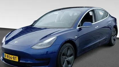 Gebruikt 2020 Tesla Model 3 Standard Range Sedan | € 19.990 (Eerlijke prijs)