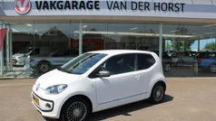 Wit Gebruikt 2013 VW up! high up! Hatchback | € 6.440 (Eerlijke prijs)