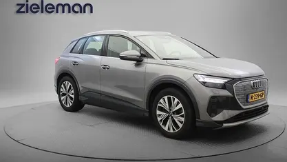 Grijs (metallic) Occasion 2021 Audi Q4 e-tron Advanced Plus SUV | € 21.845 (Goede deal)