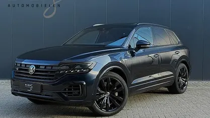 Blauw Occasion 2020 VW Touareg R-line SUV | € 52.950 (Eerlijke prijs)