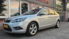 Grijs Gebruikt 2010 Ford Focus Hatchback | € 3.450 (Eerlijke prijs)