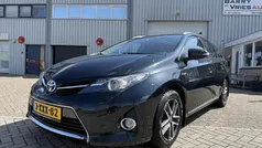 Grijs Gebruikt 2014 Toyota Auris Hybrid Stationwagen | € 10.950 (Eerlijke prijs)