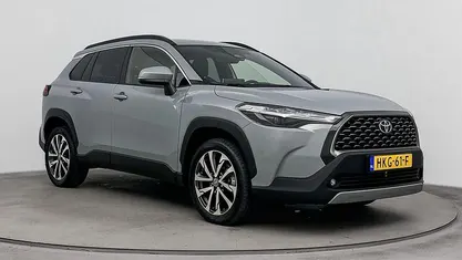 Grijs Gebruikt 2025 Toyota Corolla Cross SUV | € 35.999 (Eerlijke prijs)