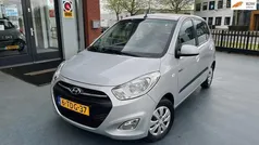 Grijs, metallic lak Gebruikt 2014 Hyundai i10 Hatchback | € 5.950 (Eerlijke prijs)