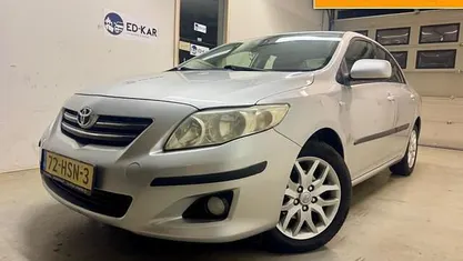 Grijs Occasion 2009 Toyota Corolla Sol Sedan | € 5.995 (Eerlijke prijs)