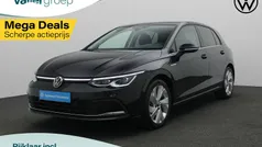 Gebruikt 2023 VW Golf VIII Style Hatchback | € 30.900 (Eerlijke prijs)