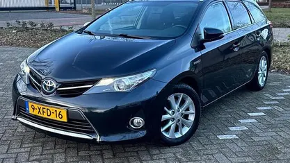 Occasion 2014 Toyota Auris Touring Sports Stationwagen | € 7.950 (Eerlijke prijs)