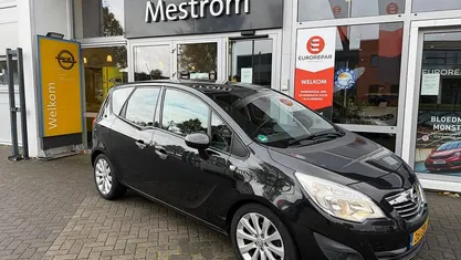 Zwart Gebruikt 2012 Opel Meriva Cosmo MPV | € 7.950 (Eerlijke prijs)