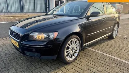Zwart Occasion 2006 Volvo S40 Momentum Sedan | € 1.995 (Super prijs)