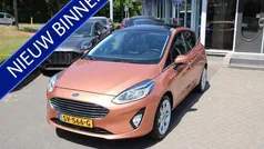 Oranje Gebruikt 2017 Ford Fiesta Premium Hatchback | € 13.950 (Eerlijke prijs)