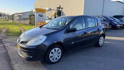 Occasion Renault Clio II Business 75 PK (55 kW) 2008 Hatchback Hatchback