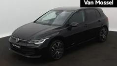Gebruikt 2024 VW Golf VIII Edition Hatchback | € 35.990 (Eerlijke prijs)
