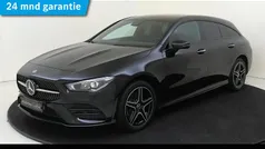 Zwart Gebruikt 2023 Mercedes CLA250e Shooting Brake AMG line Stationwagen | € 36.945 (Eerlijke prijs)