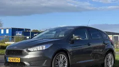 Grijs Gebruikt 2015 Ford Focus Trend Hatchback | € 7.650 (Goede deal)