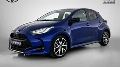 Blauw Gebruikt 2020 Toyota Yaris Hybrid Executive Hatchback | € 21.445 (Eerlijke prijs)