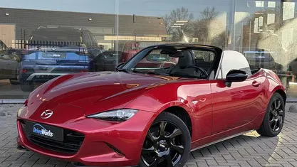 Rood (metallic) Occasion 2016 Mazda MX5 Cabriolet | € 18.949 (Goede deal)