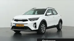 Wit Gebruikt 2023 Kia Stonic SUV | € 18.935 (Eerlijke prijs)