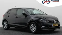 Zwart (metallic) Gebruikt 2019 VW Polo Comfortline Hatchback | € 11.950 (Eerlijke prijs)