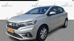 Grijs Gebruikt 2023 Dacia Sandero Expression Hatchback | € 16.950 (Eerlijke prijs)