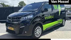 Zwart Gebruikt 2023 Opel Vivaro-e Combi Van | € 29.900 (Eerlijke prijs)