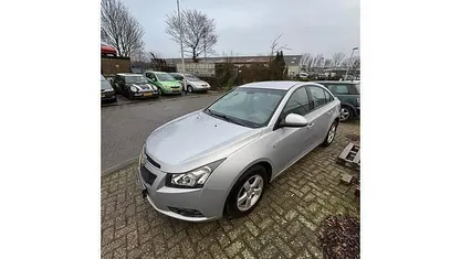 Occasion Chevrolet Cruze LS 140 PK (102 kW) 2010 Zilver (metallic) Sedan