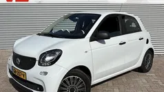 Gebruikt 2015 Smart ForFour Hatchback | € 4.948 (Eerlijke prijs)