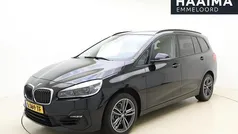 Zwart Gebruikt 2021 BMW 216 Executive Stationwagen | € 16.950 (Goede deal)