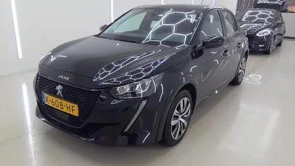 Occasion 2020 Peugeot e-208 Active Hatchback | € 11.400 (Eerlijke prijs)