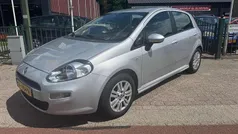 Grijs, metallic lak Gebruikt 2015 Fiat Punto Evo Hatchback | € 2.995 (Super prijs)