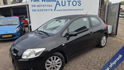 Occasion Toyota Auris Luna 124 PK (91 kW) 2010 Zwart Hatchback