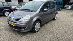 Grijs, metallic lak Gebruikt 2008 Renault Grand Modus Dynamique MPV | € 2.649 (Eerlijke prijs)