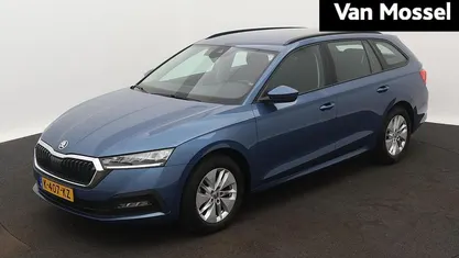 Occasion Skoda Octavia Business Line 110 PK (80 kW) 2021 Blauw Stationwagen