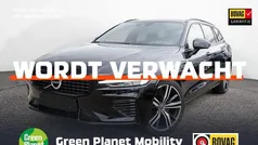 Zwart Gebruikt 2021 Volvo V60 R-Design Stationwagen | € 30.900 (Eerlijke prijs)