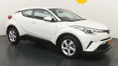 Gebruikt 2017 Toyota C-HR SUV | € 18.899 (Eerlijke prijs)