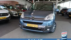 Blauw, metallic lak Gebruikt 2019 Citroën Berlingo Feel MPV | € 12.650 (Eerlijke prijs)