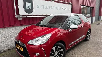 Rood (metallic) Occasion 2013 Citroën DS3 Business Class Hatchback | € 4.450 (Eerlijke prijs)