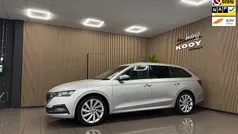 Grijs Gebruikt 2021 Skoda Octavia Business Line Stationwagen | € 19.220 (Eerlijke prijs)