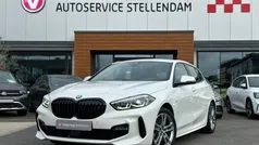 Wit Gebruikt 2024 BMW 118 M Sport Hatchback | € 32.795 (Eerlijke prijs)