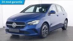 Blauw, metallic lak Gebruikt 2024 Mercedes B250 MPV | € 36.945 (Eerlijke prijs)