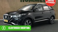 Zwart Gebruikt 2020 MG ZS Luxury Sedan | € 16.445 (Eerlijke prijs)
