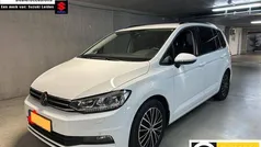 Overige Gebruikt 2022 VW Touran Highline MPV | € 35.945 (Eerlijke prijs)