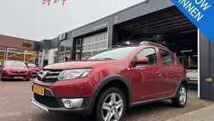 Gebruikt 2013 Dacia Sandero Lauréate Hatchback | € 6.390 (Eerlijke prijs)