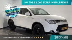 Wit Gebruikt 2015 Mitsubishi Outlander P-HEV Edition SUV | € 17.295 (Eerlijke prijs)